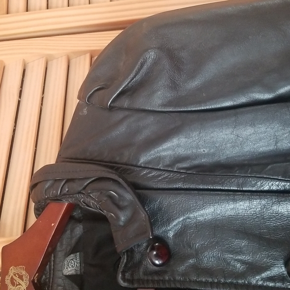 Vintage Leather Coat! - Picture 6 of 7